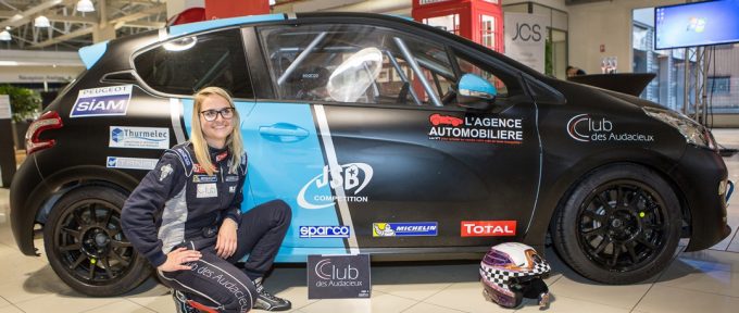 Sport automobile : Ilona Bertapelle en route pour gagner la 208 racing cup !